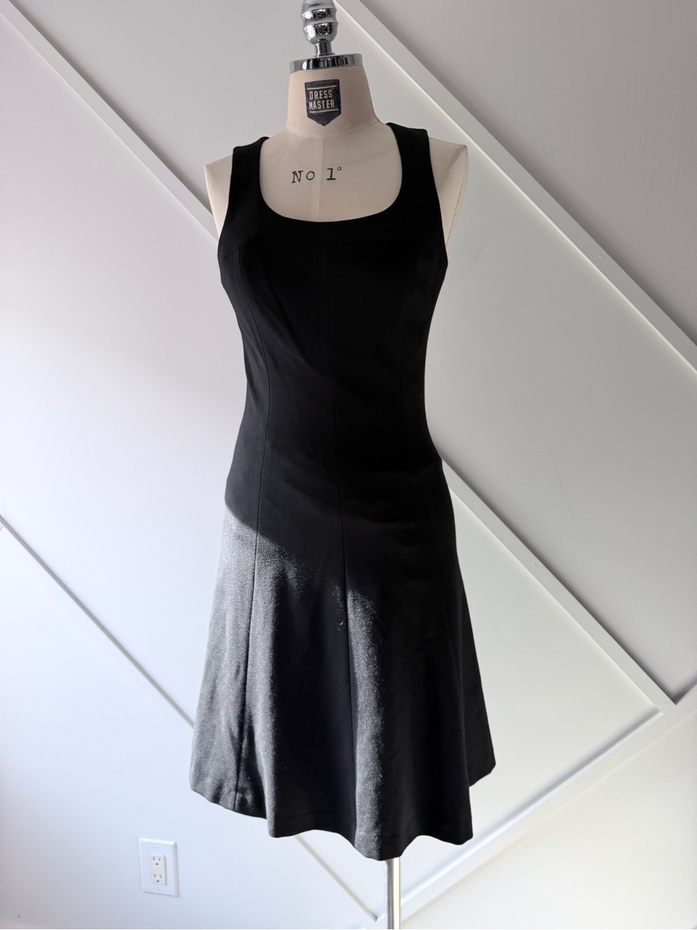 Judith & Charles Black Sleeveless Dress Size 2  Flared Hem| LBD
